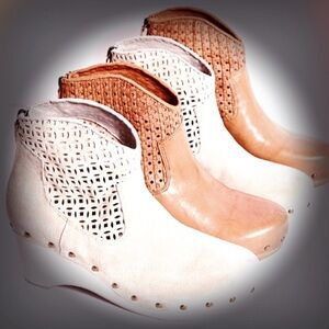 Free People- Good Spirit Clog Boots